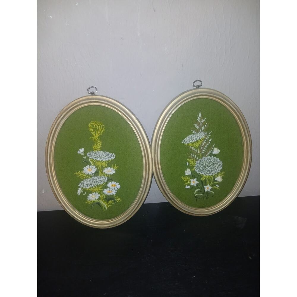 2 Vintage Embroidered Floral Oval Wall Art Set Botanical Garden Decor